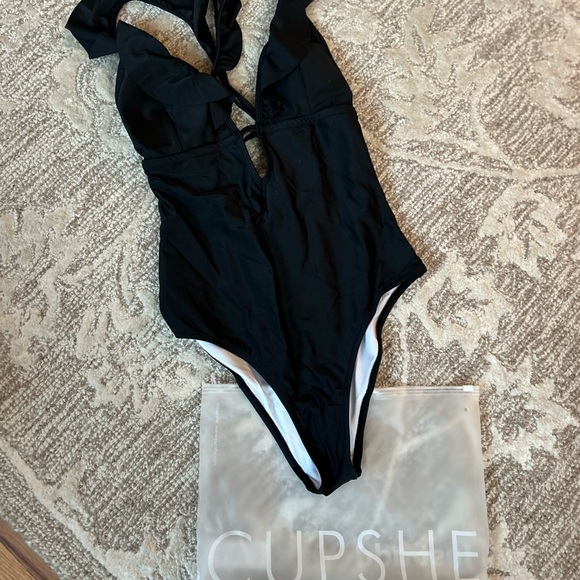NWT- Cupshe Black One Piece Swim - Picture 1 of 5